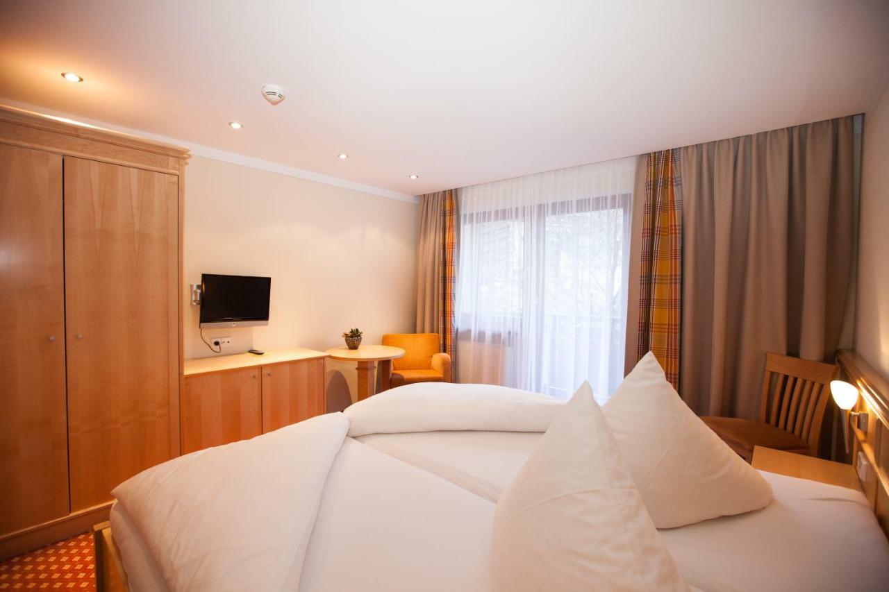 Piz Arina Hotel อิสชเกิล ภายนอก รูปภาพ